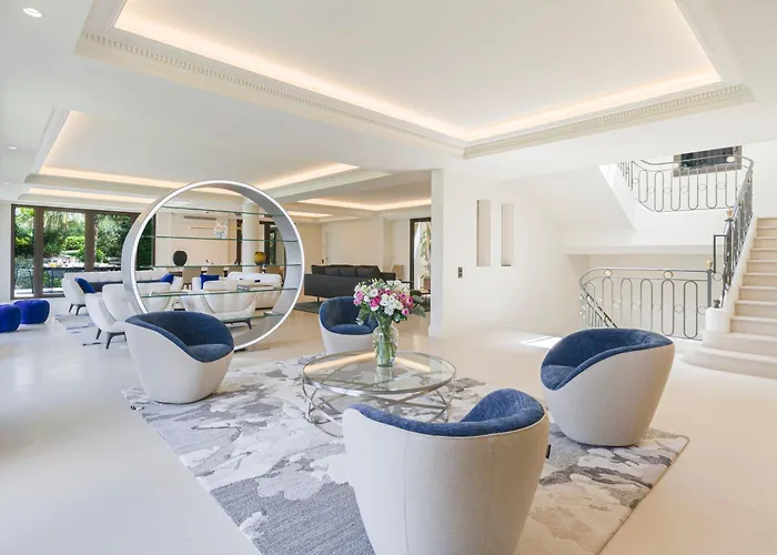Les Dauphins Villa *